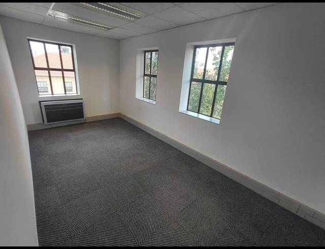 376M² OFFICE TO LET IN BRYANSTON
